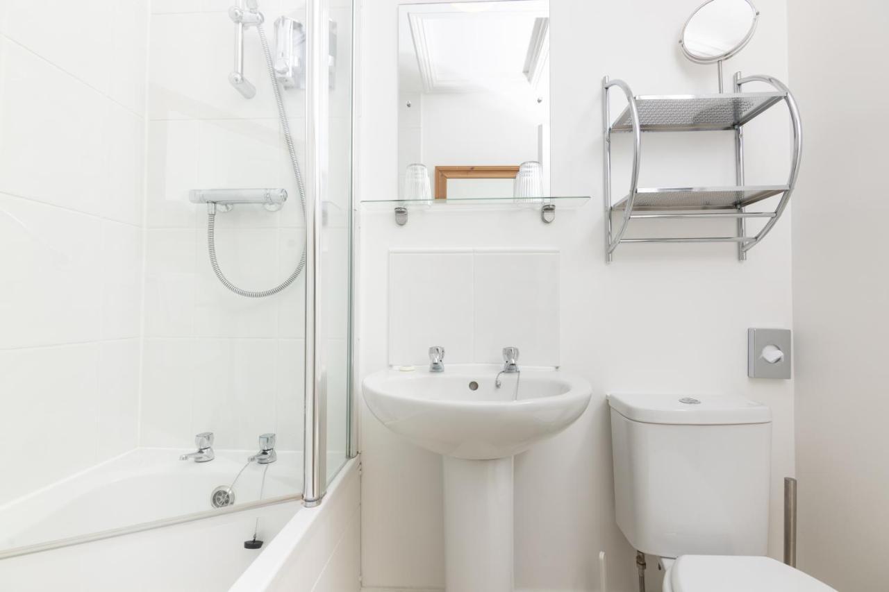סליסבורי Salt Lane Apartments מראה חיצוני תמונה